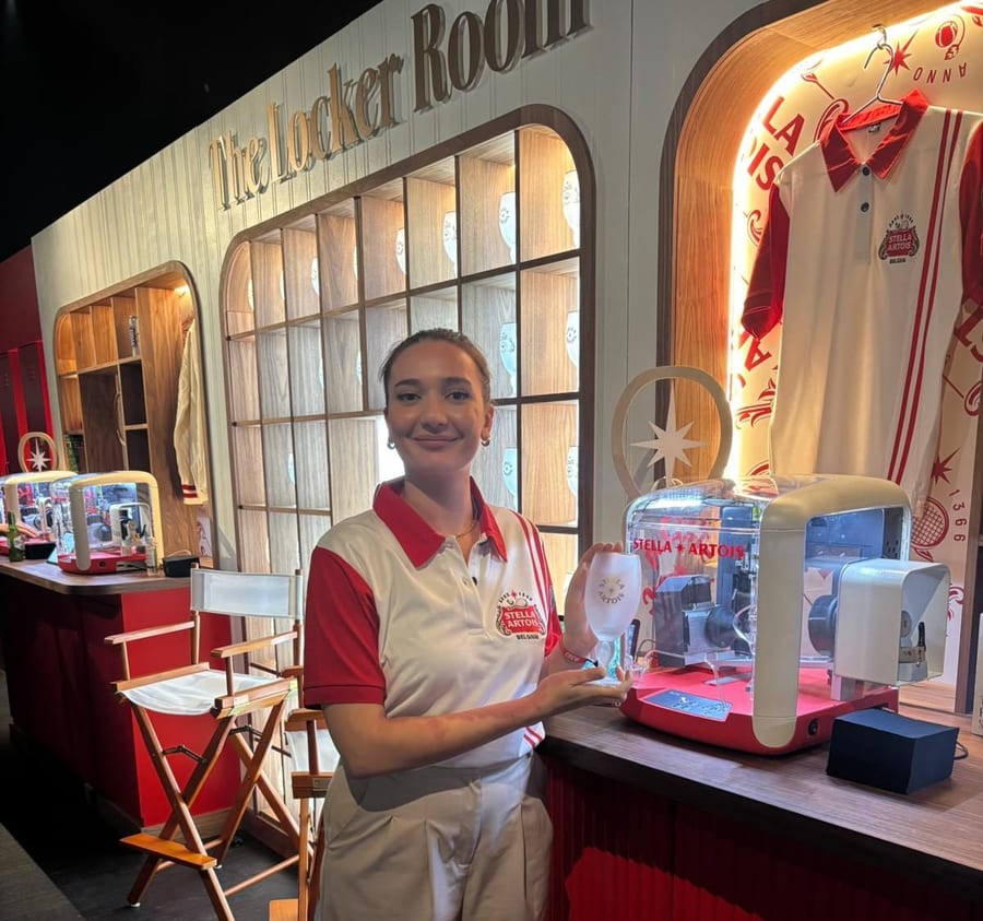EXECUTIONAL host in The Locker Room at a Stella Artois client event in London