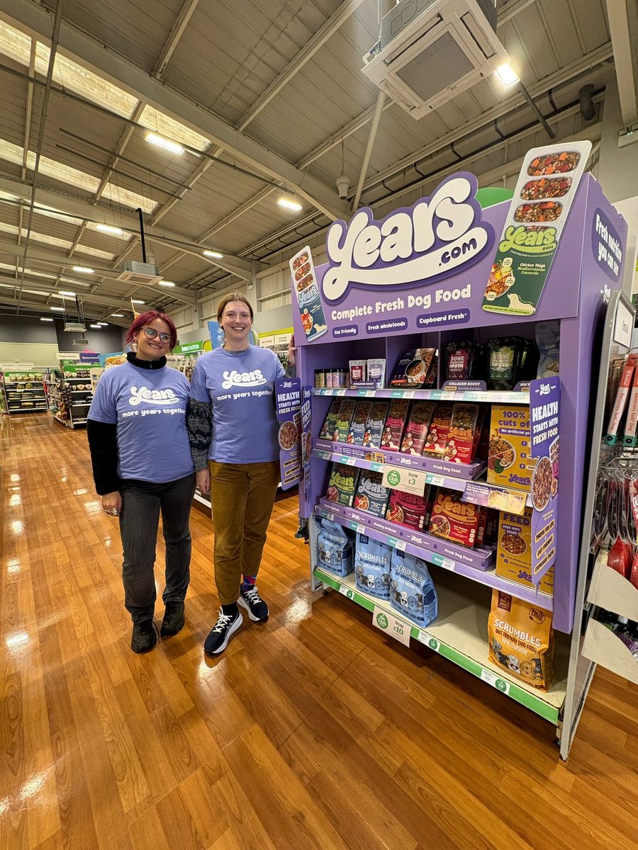 EXECUTIONAL brand ambassadors on the Years roadshow in a Pets at Home store